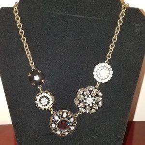Lia sophia necklace
